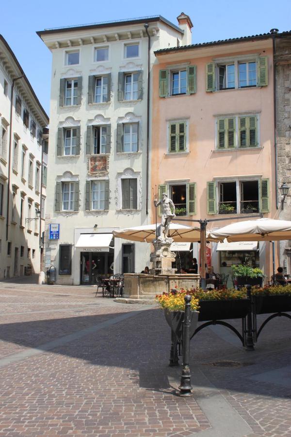 B&B Color Rovereto Rovereto  Extérieur photo