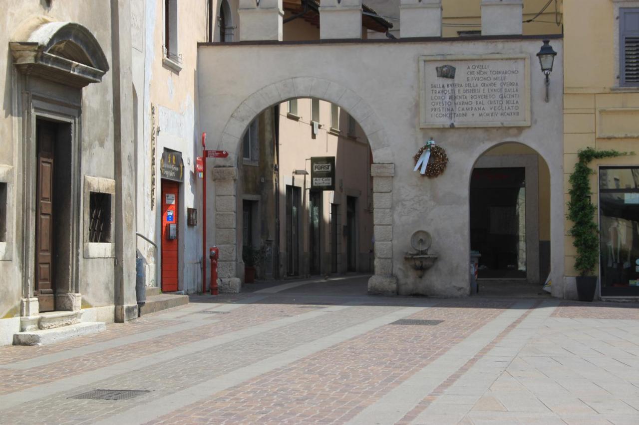 B&B Color Rovereto Rovereto  Extérieur photo