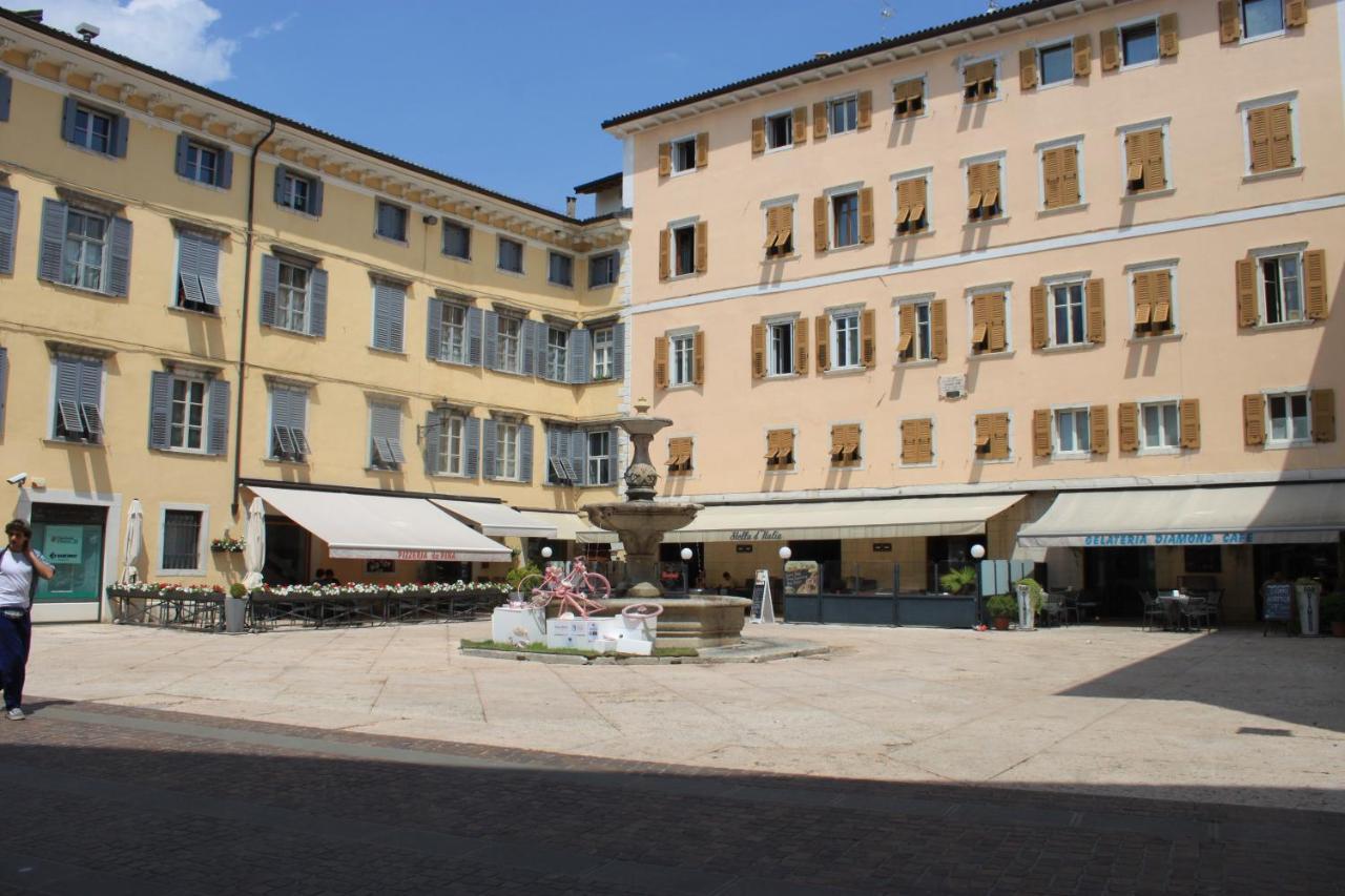 B&B Color Rovereto Rovereto  Extérieur photo