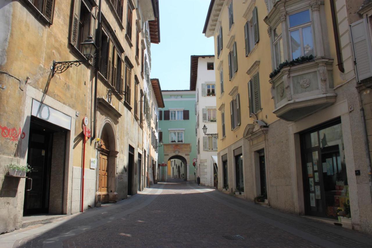 B&B Color Rovereto Rovereto  Extérieur photo