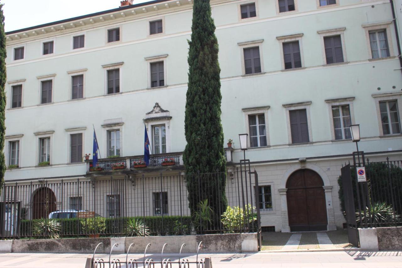 B&B Color Rovereto Rovereto  Extérieur photo